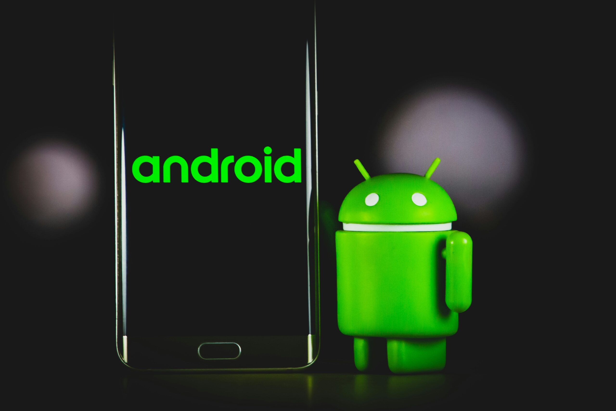 Android 13 vs 14: Key Differences, Which Phones Get It, and Is Android 11 Still Supported?