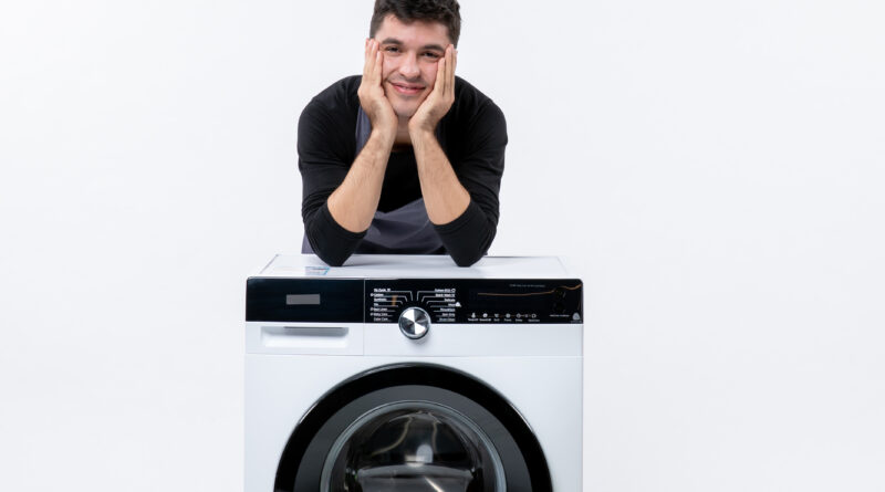 Indesit Innex washing machine white freestanding front loader with Push and Go button and large porthole door typical of the Innex range available in UK