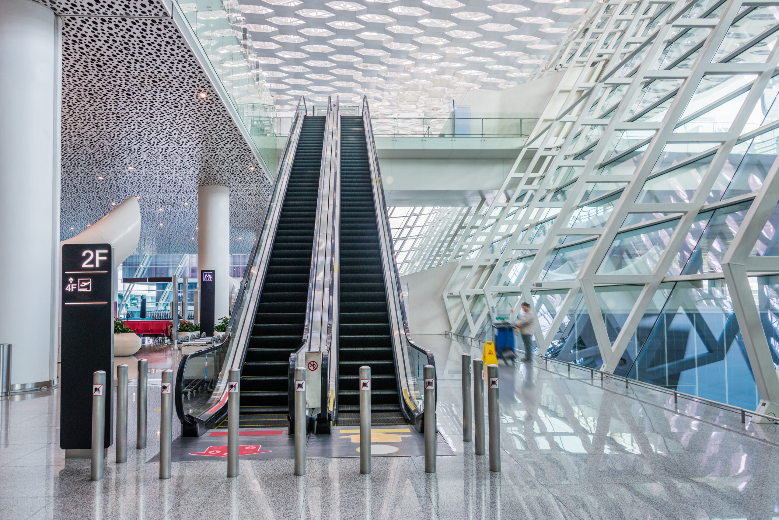 Manchester Airport Terminal 2: Complete Guide (Arrivals, Departures, Pick-Up, Lounges & Food)