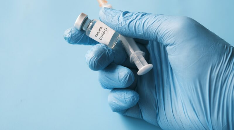 typhoid fever vaccine showing a typhoid vaccine injection and oral capsules representing typhoid vaccine side effects how long it lasts cost and combined hepatitis a typhoid vaccine options in the UK
