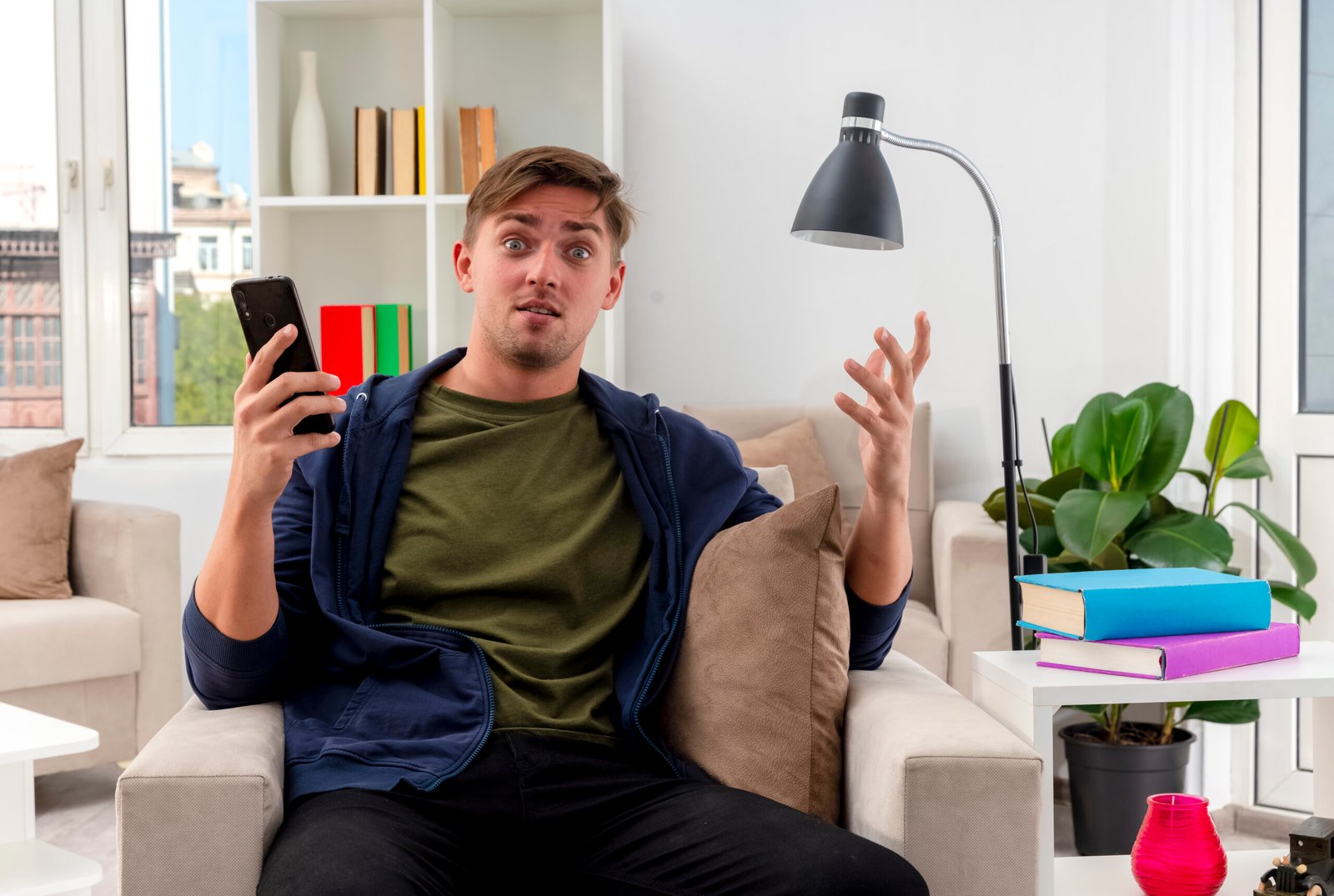 Mobile Hotspot UK Guide 2026: What It Is, How It Works, Data Usage, iPhone Personal Hotspot, and Can You Hotspot a TV?